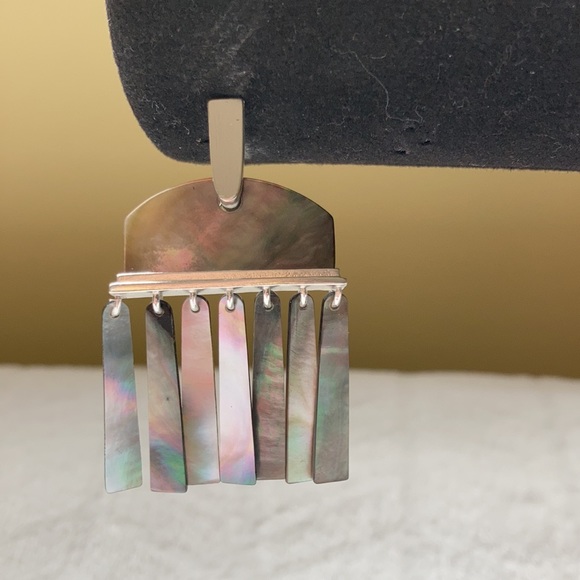 Kendra Scott Layne Bright Silt Statement Earring - Picture 3 of 8